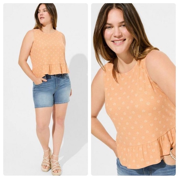TORRID Texture Knit High Neck Ruffle Crop Top Peach Bloom Sleeveless NWT 4 4X - Picture 1 of 8